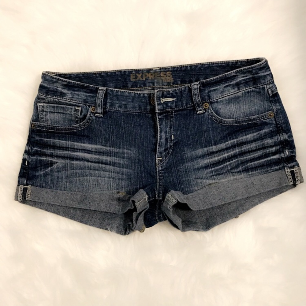 Express Shorts